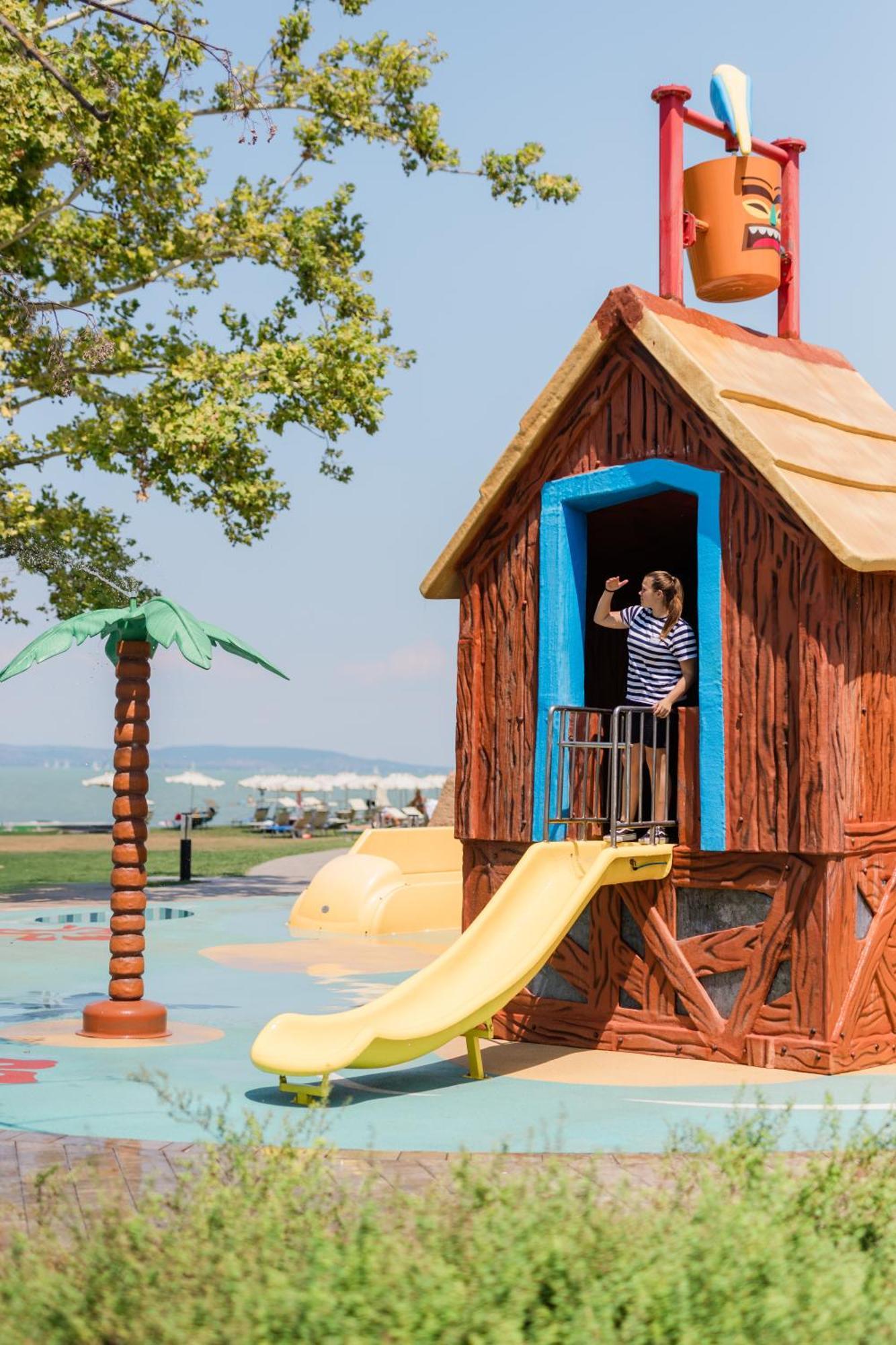 Moevenpick Balaland Resort Lake Balaton Szantod Exterior photo